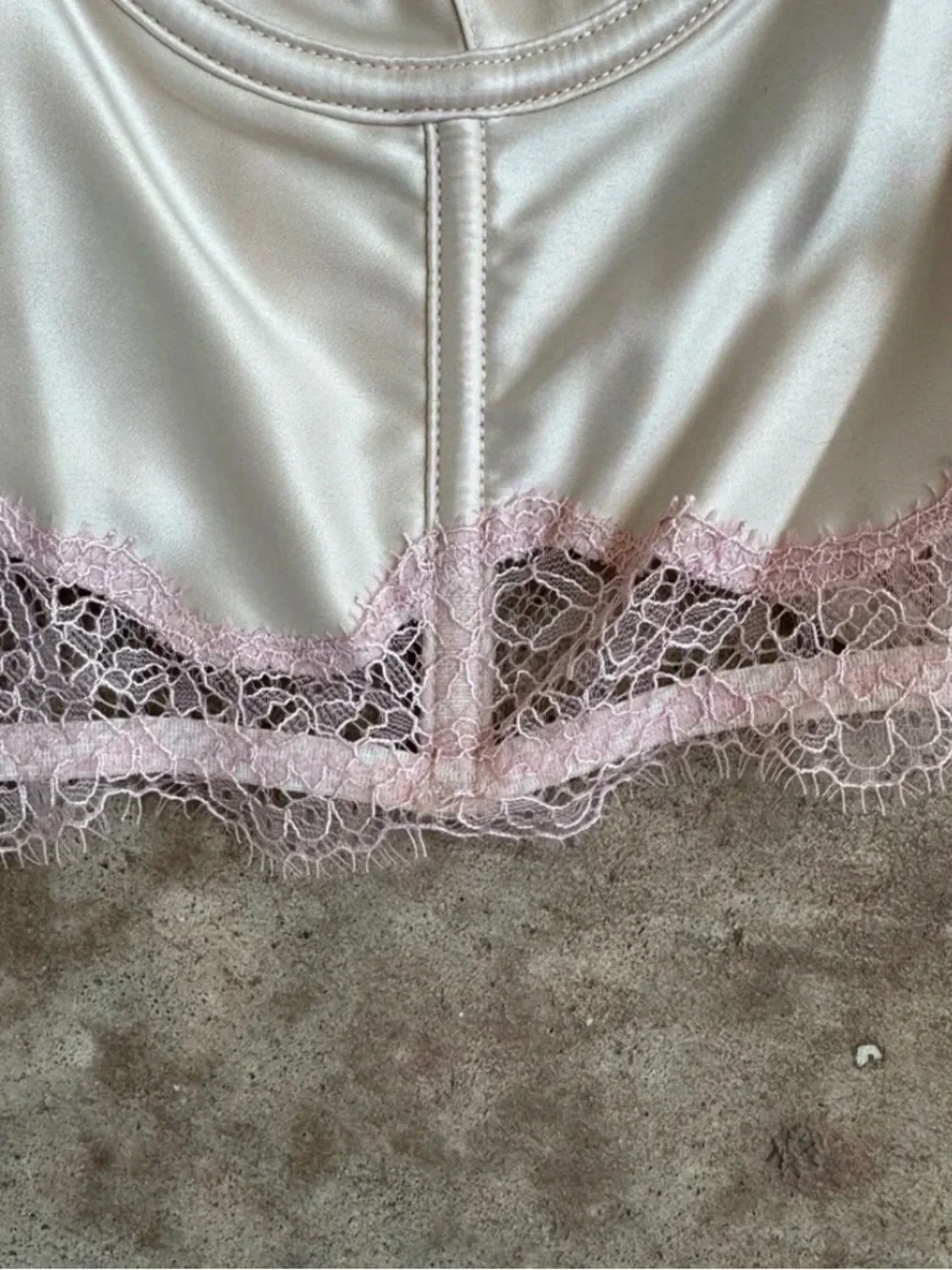 Rare Victoria’s Secret Dream Angels Longline Balconette Bra Satin Lace 32B